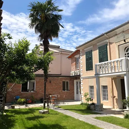 Vintage Villa * Polisi i Vogel